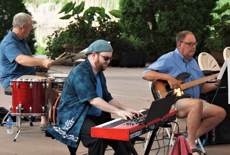 Rythm Section (Left to Right: Craig, Jese, Tim